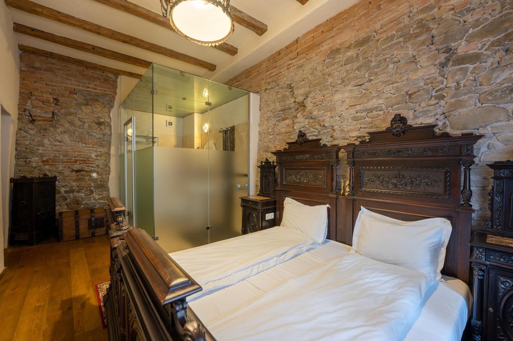 סיגישוארה The Throne - M Museum Hotel מראה חיצוני תמונה